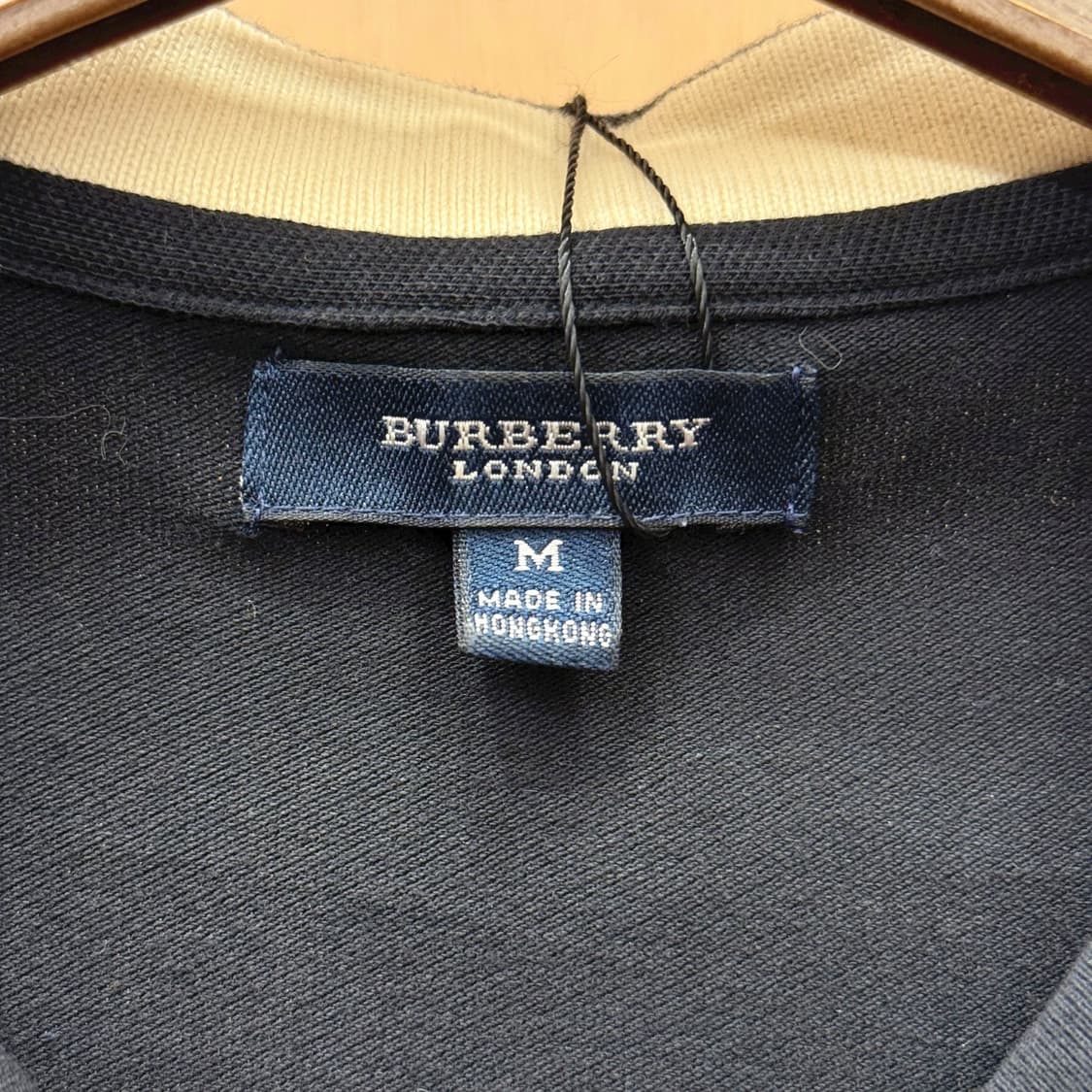 버버리 런던 반팔 크롭 PK 카라티 노바체크 디테일 블랙 상품이미지7