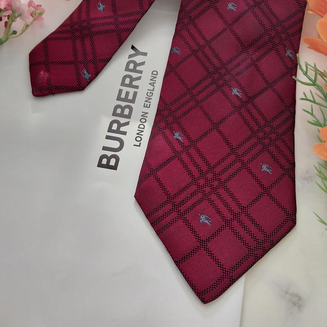 버버리 실크 와인 패턴 넥타이 9.5cm A+등급 K1390
 상품이미지4