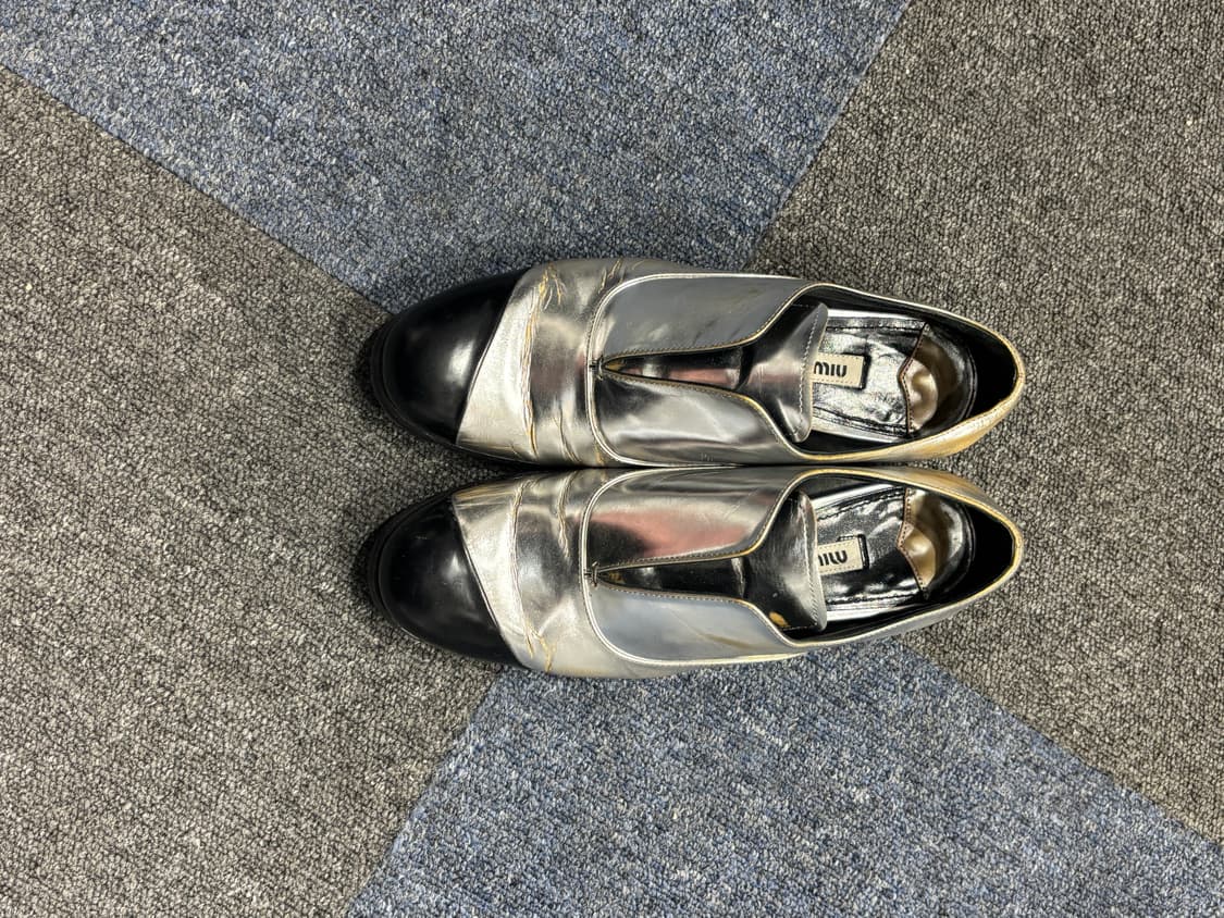 MIUMIU Silver Loafer 상품이미지7