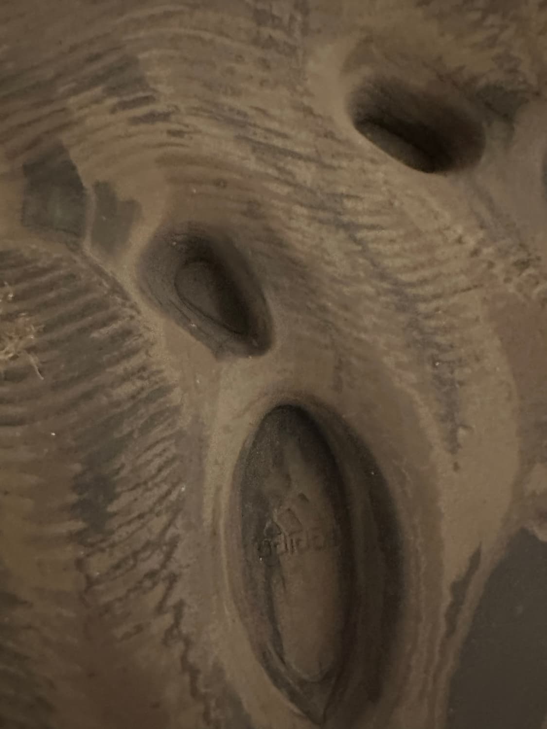 아디다스 이지 폼러너 신더 상품이미지2