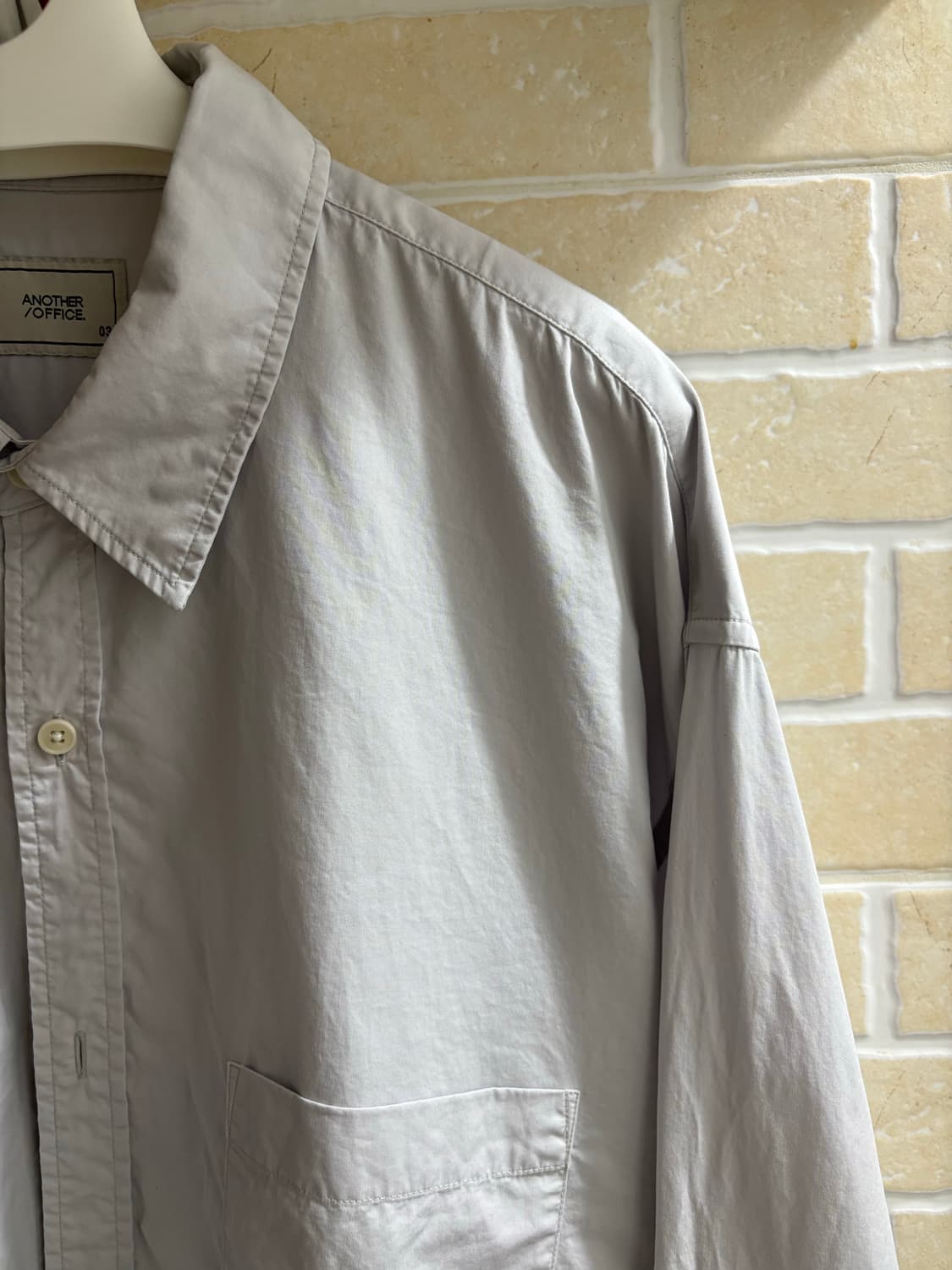 어나더오피스 가먼트 볼드 셔츠 도브 컬러 3사이즈 상품이미지5