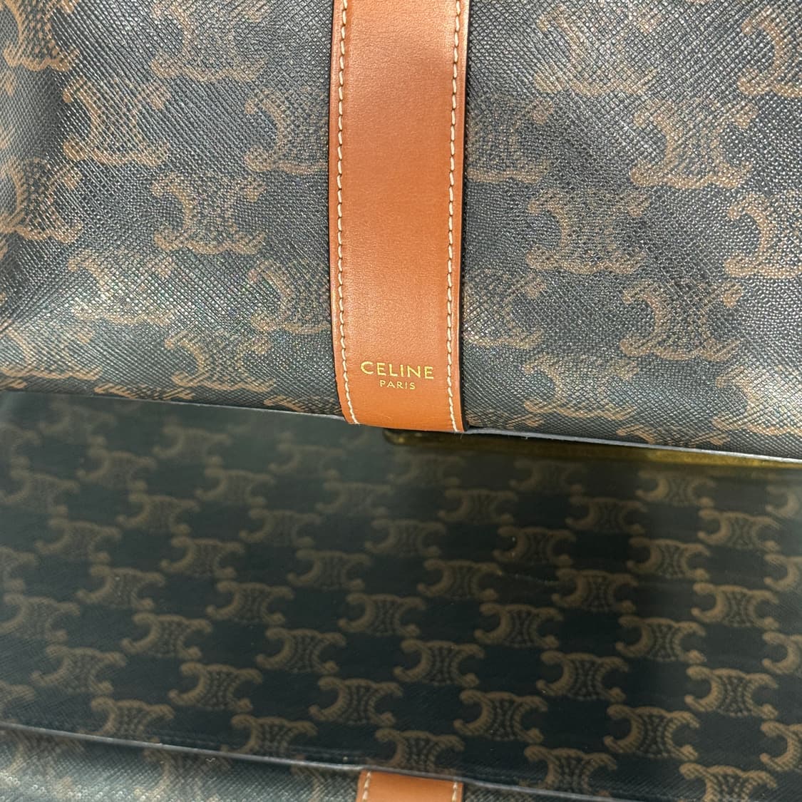 셀린느 쇼퍼백 카바스 버킷 미디움 상품이미지4