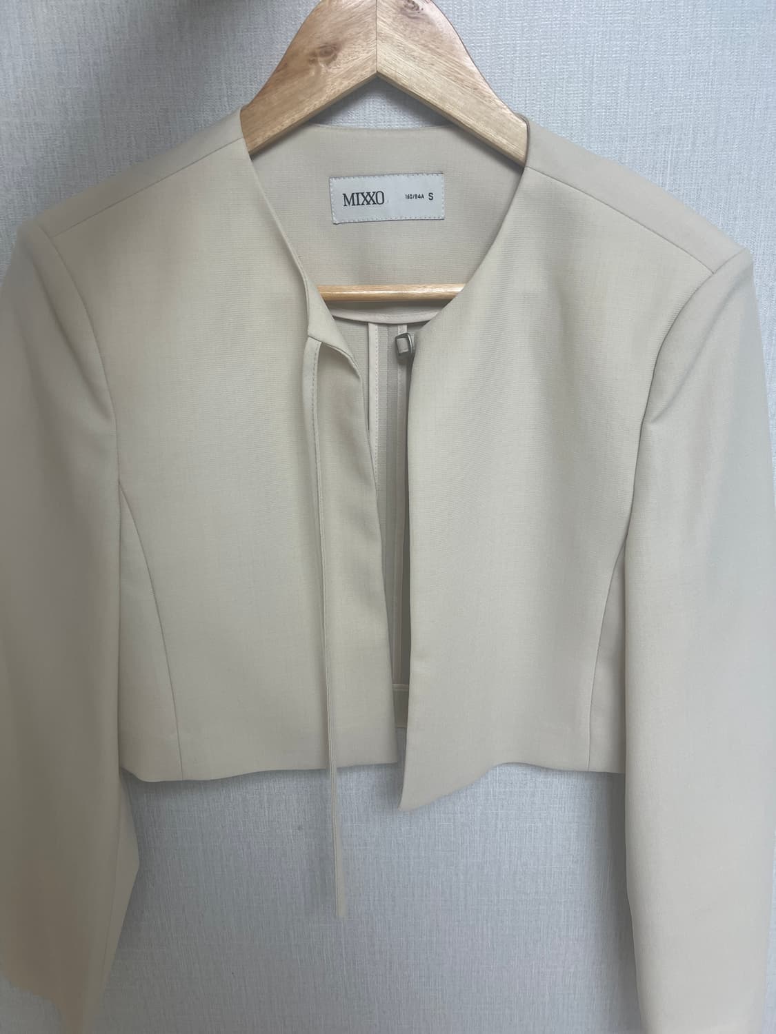 미쏘 아이보리 벨트 자켓 상품이미지1