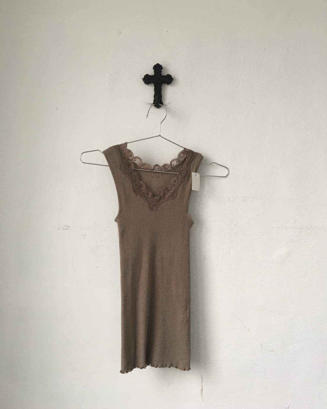 Lace point ribbed sleeveless 상품이미지1