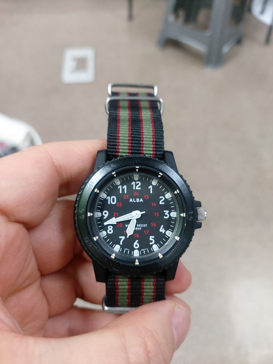 알바 블랙 색상의 필드 시계 상품이미지1