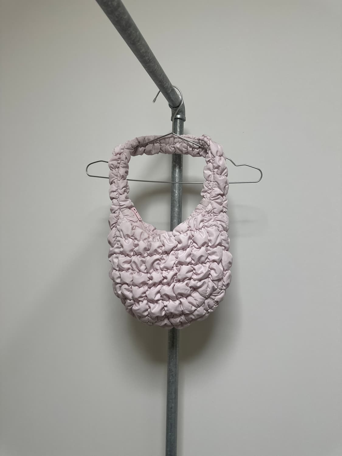 코스 구름백 스몰 라일락 상품이미지2