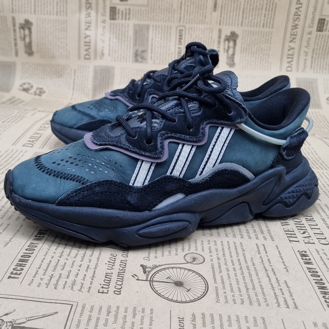 아디다스 오즈위고 여성운동화230 상품이미지1