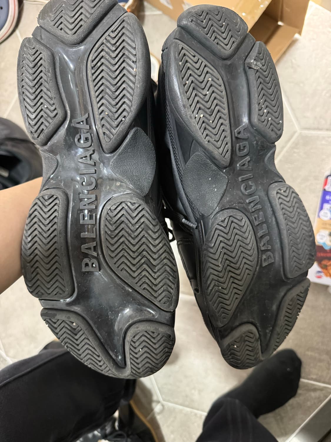 발렌시아가 트리플S 스포티 44 사이즈 상품이미지2