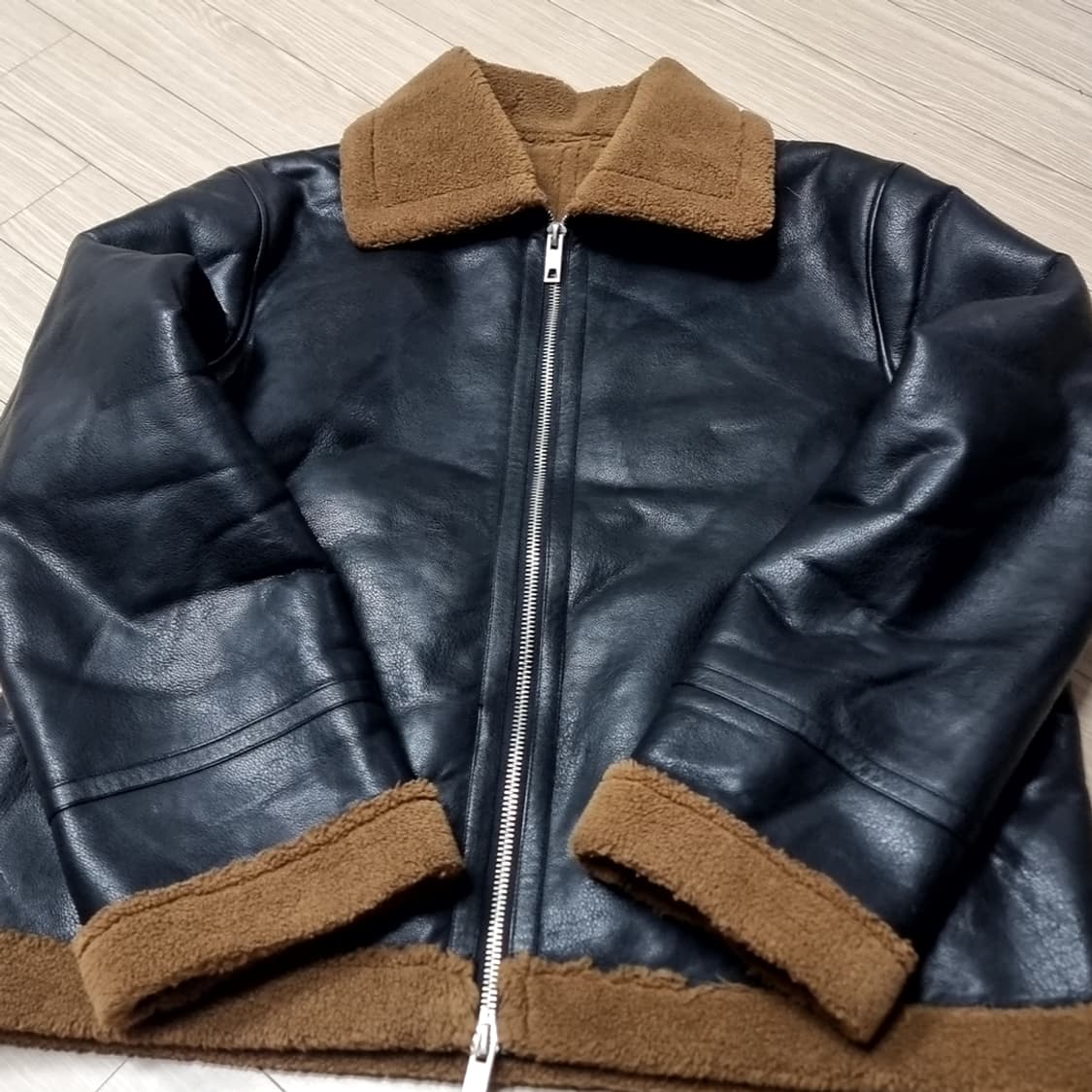 라퍼지스토어 블랙 무스탕 자켓(105) 상품이미지1