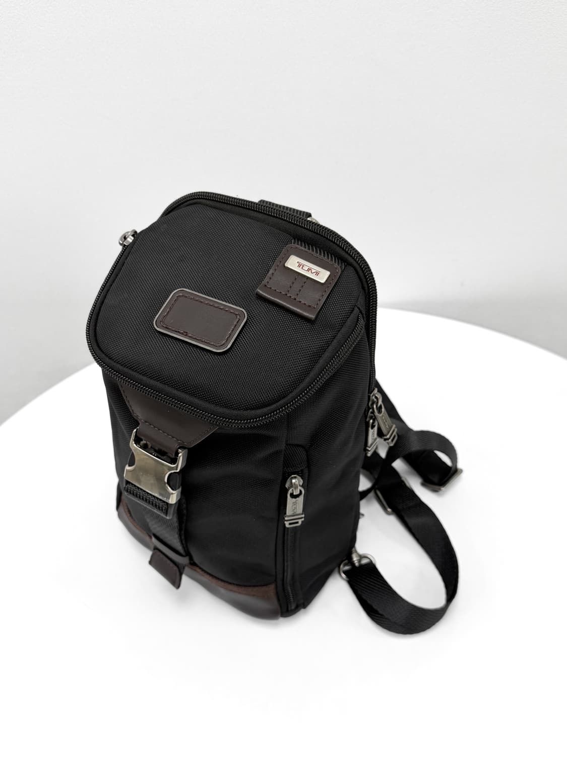 투미 우드랜드 슬링 2WAY 크로스 & 백팩 블랙 상품이미지4