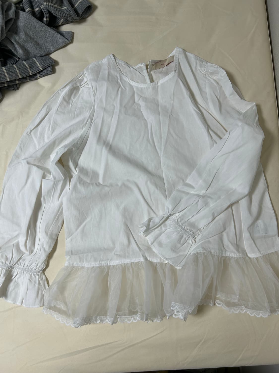 원더플레이스 haula 레이스 레이어드 블라우스 상품이미지1