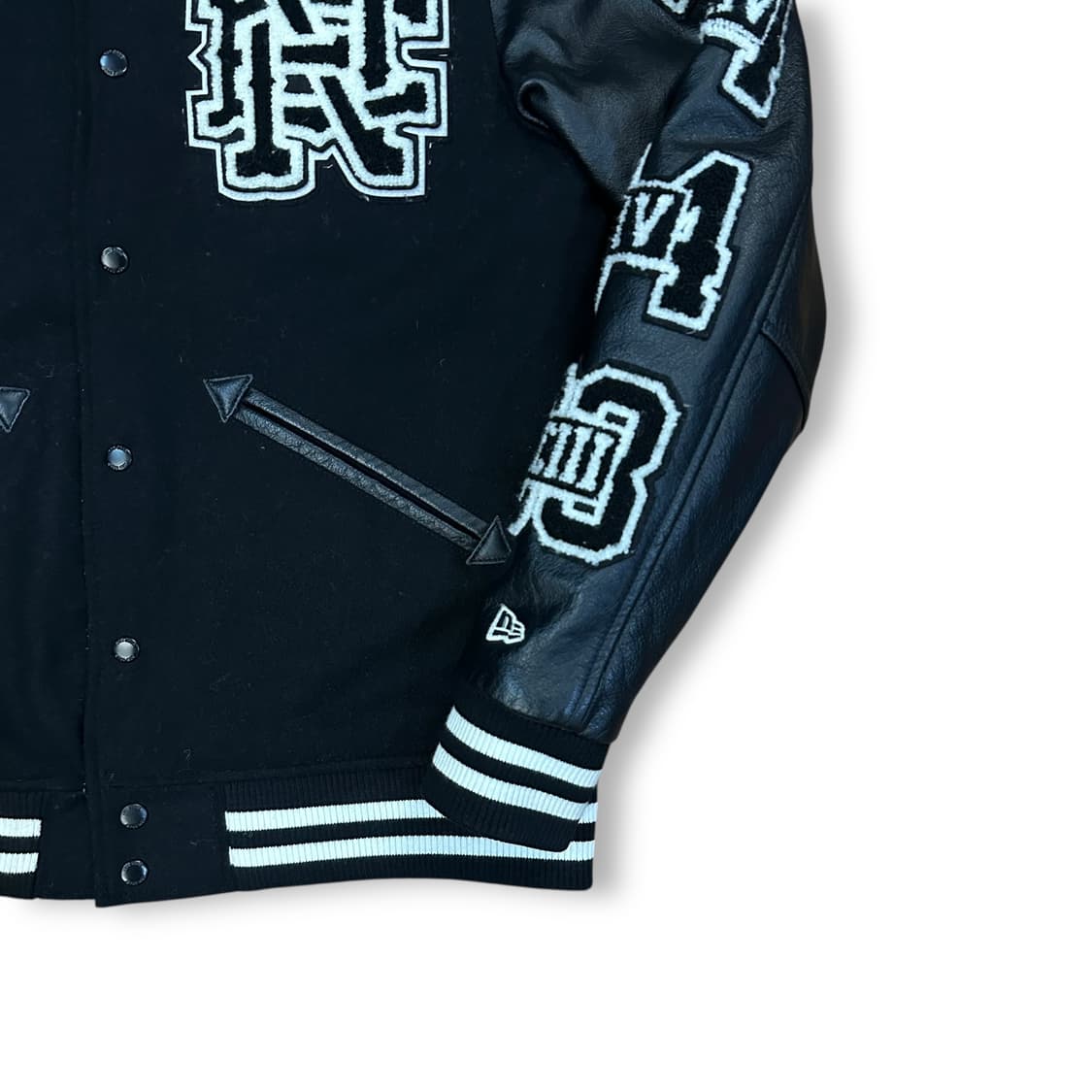 뉴에라 패치 바시티 자켓 상품이미지3