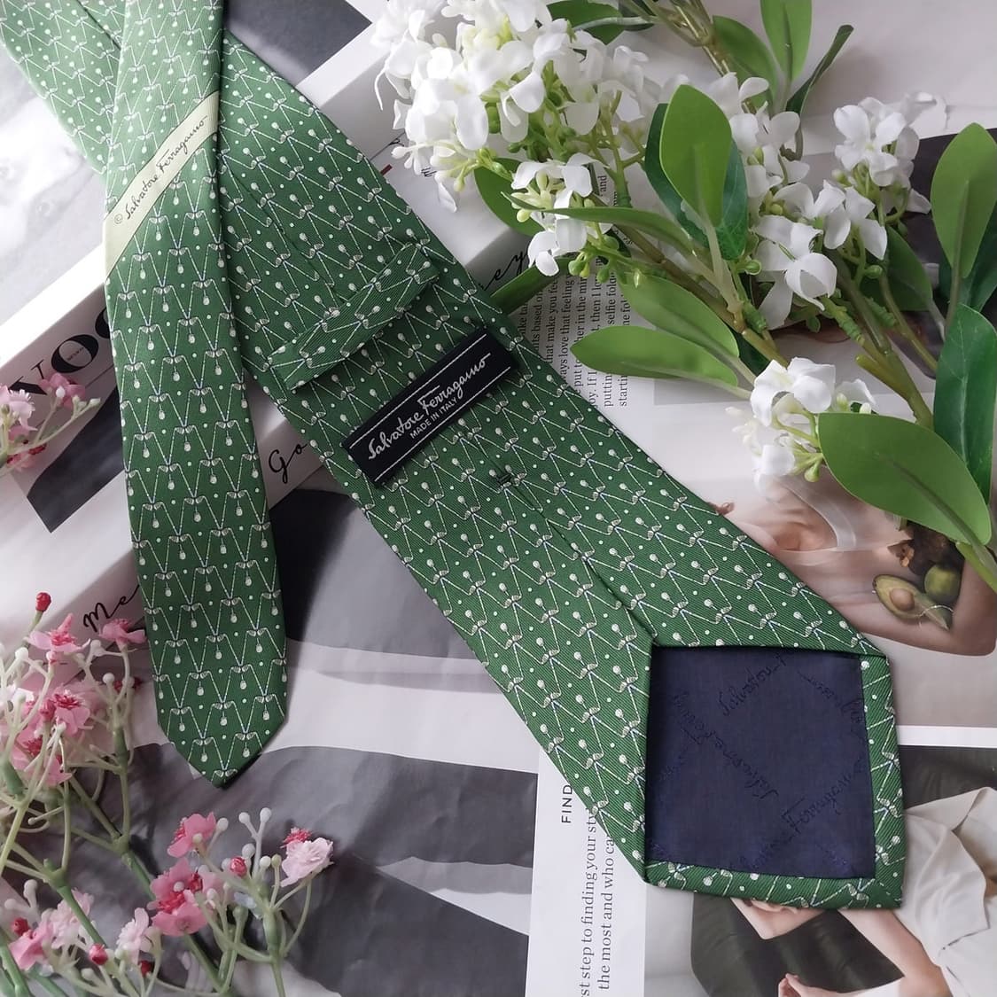 페라가모 실크 그린 골프채 패턴 넥타이 8.6cm A+등급 K1831
 상품이미지4