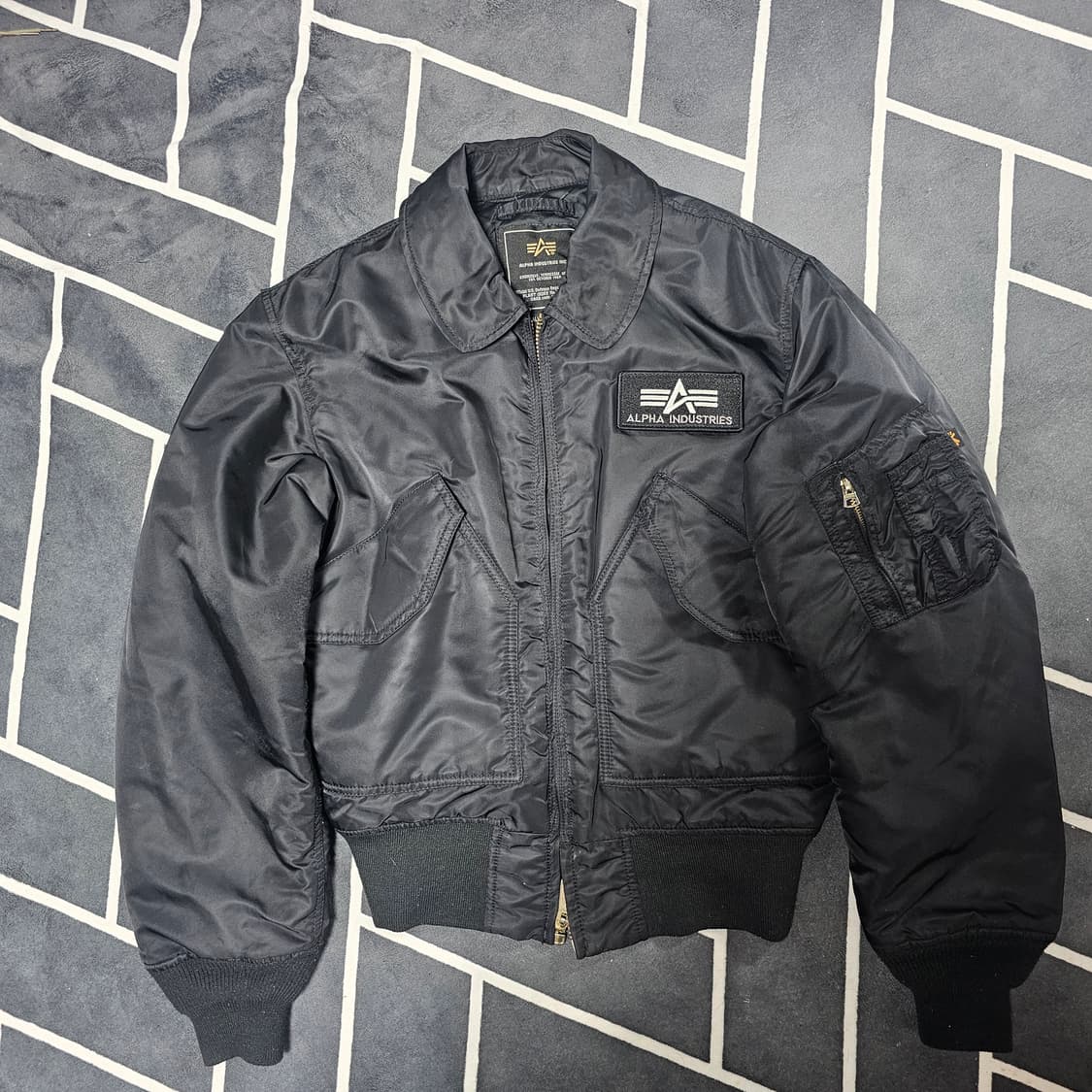 알파인더스트리 CWU-45P 항공점퍼 블랙 상품이미지1
