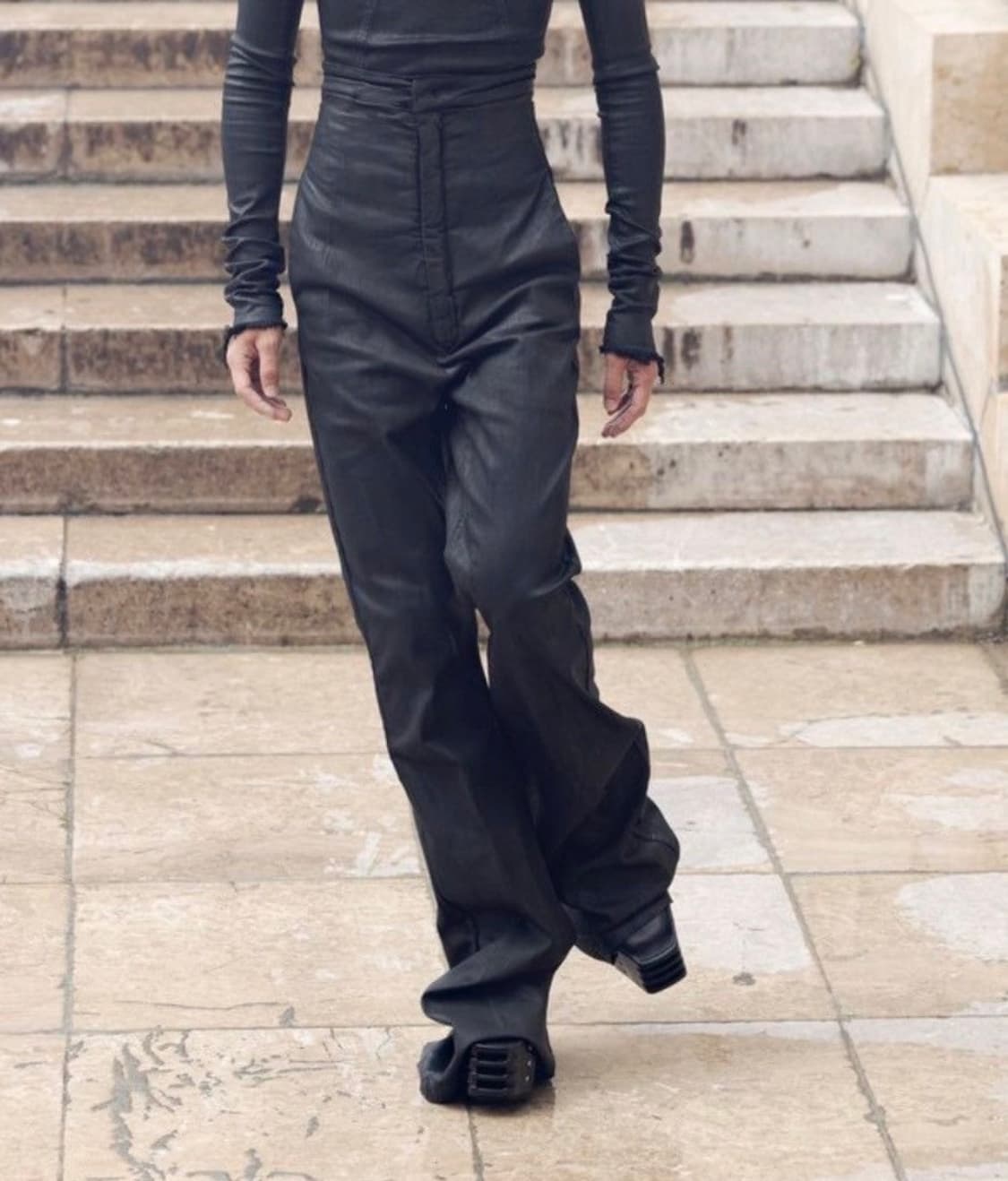 [구매] 더트 볼란 sbw 46,48 구매합니다 상품이미지1