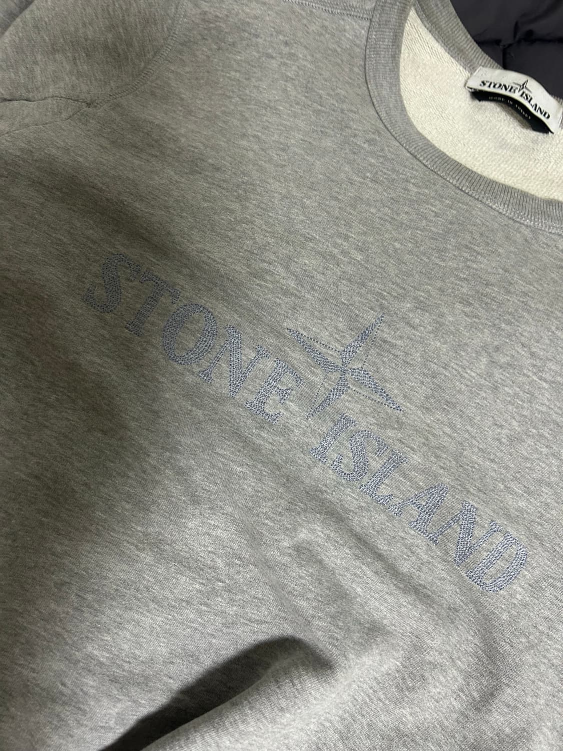 스톤아일랜드 맨투맨 그레이 (와펜 / M ) (교신 가능) 상품이미지2