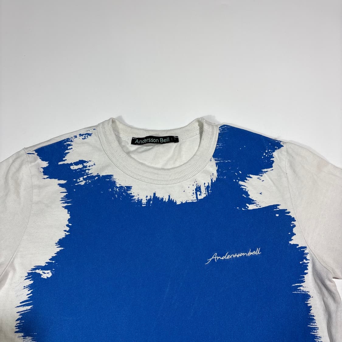 앤더슨벨 블루 페인팅 반팔티 상품이미지2