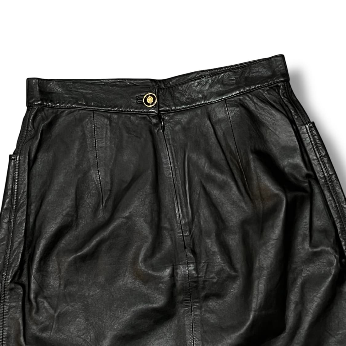  베르수스 펀칭 레더 미니스커트 y13659 상품이미지7