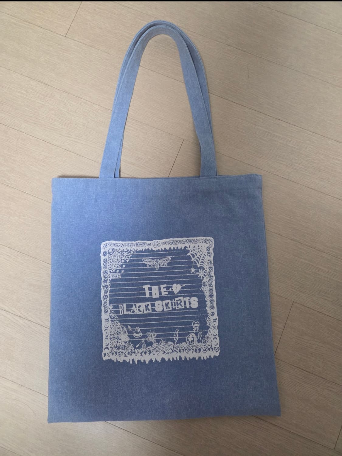 검정치마 틴트러블스 에코백 팝니다 상품이미지1