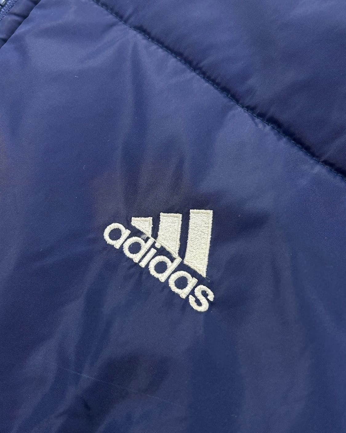 아디다스 올드스쿨 네이비 패딩 점퍼  상품이미지3