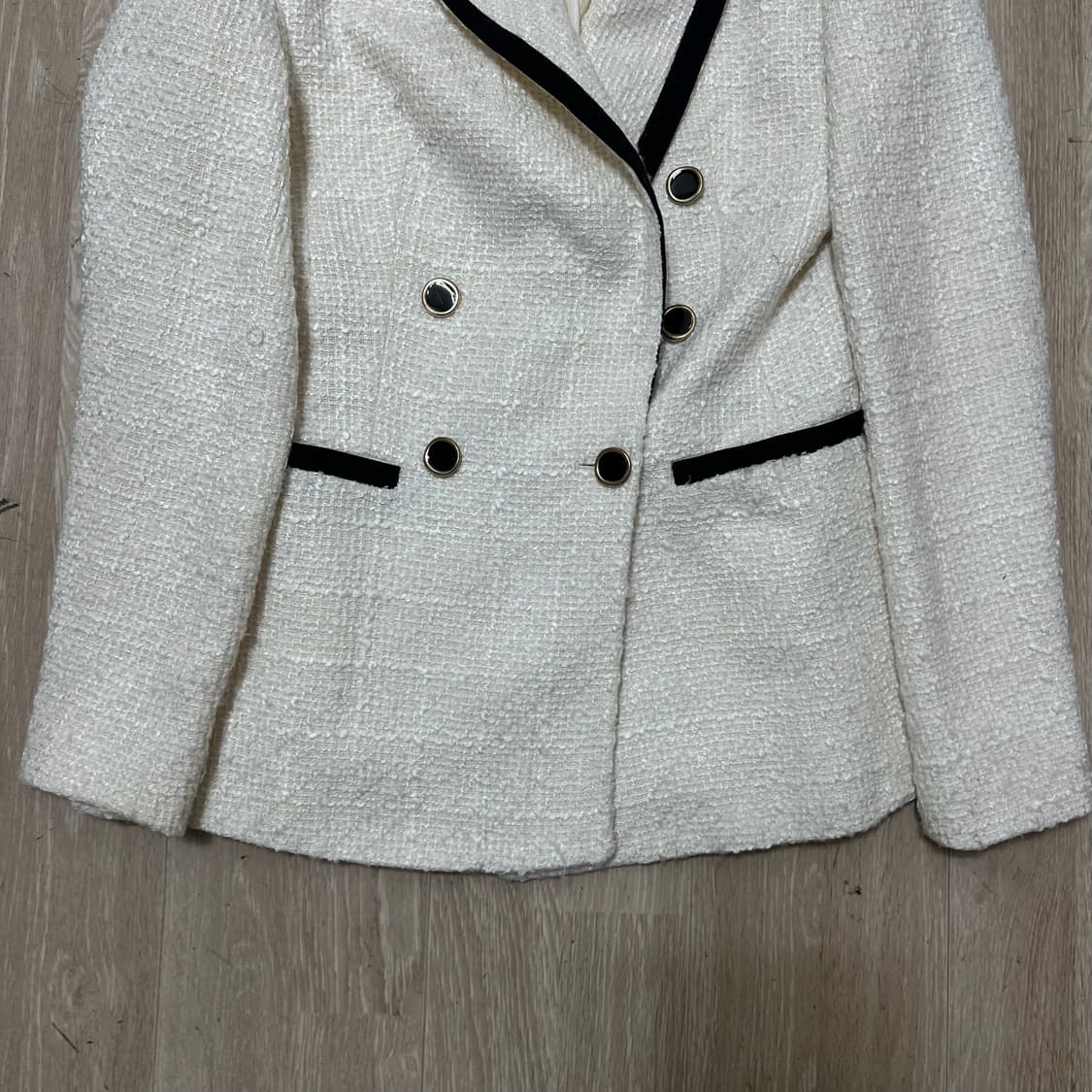 자라 여성 더블 버튼 트위드자켓 XS/85  상품이미지3