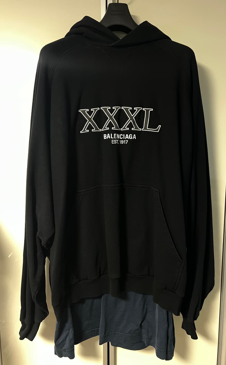 발렌시아가 xxxl 런웨이 후드 블랙 2사이즈 상품이미지1