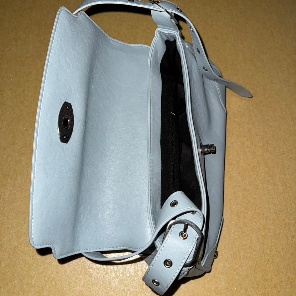 NYUNYU 하늘색 숄더백 새상품 상품이미지3