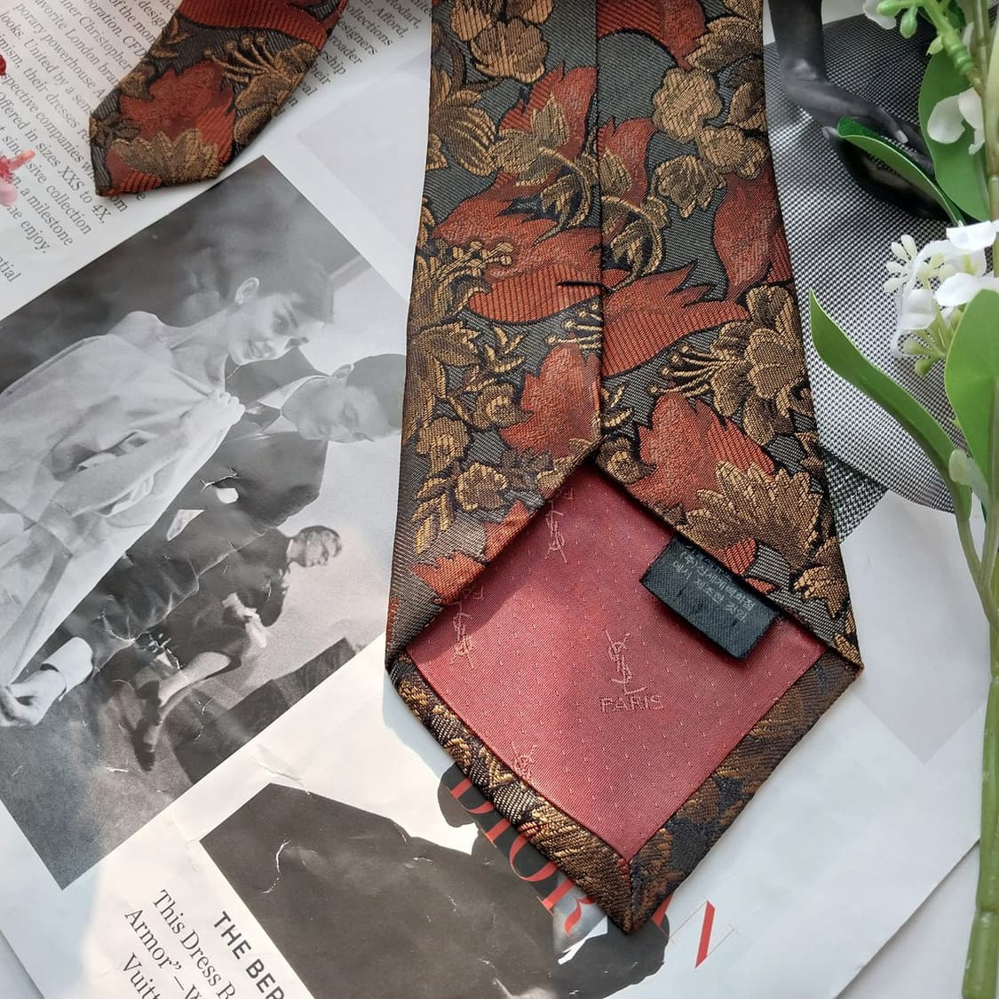 입생로랑 실크 플로럴 자카드 넥타이 9.2cm A+~A등급 K1706
 상품이미지7