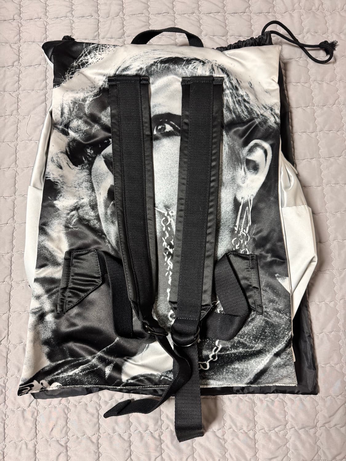 라프시몬스 이스트팩 포스터 백팩 상품이미지1