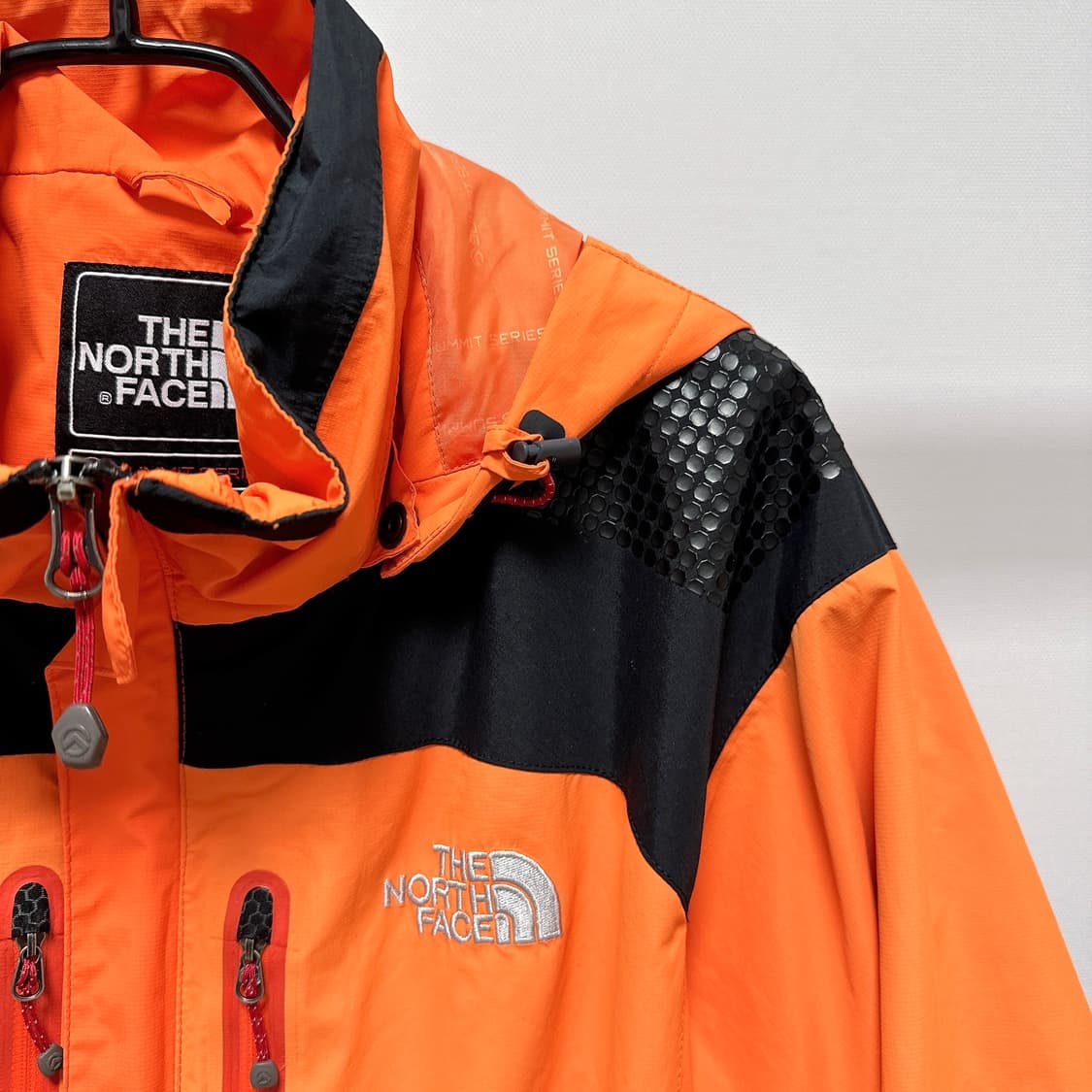 [L] 노스페이스 써밋시리즈 고어텍스 바람막이 아웃도어 등산복 상품이미지2