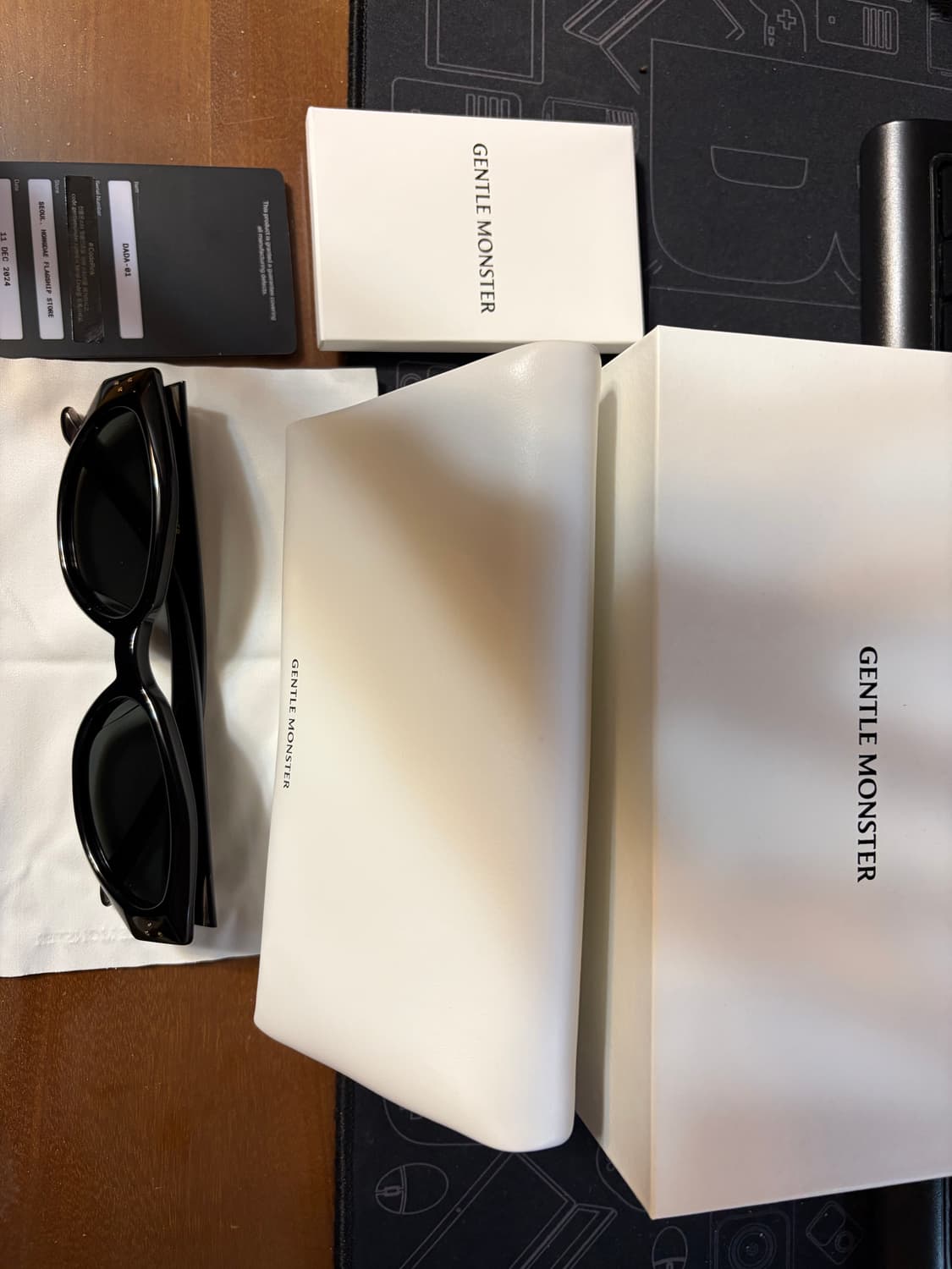 젠틀몬스터 다다 01 상품이미지2