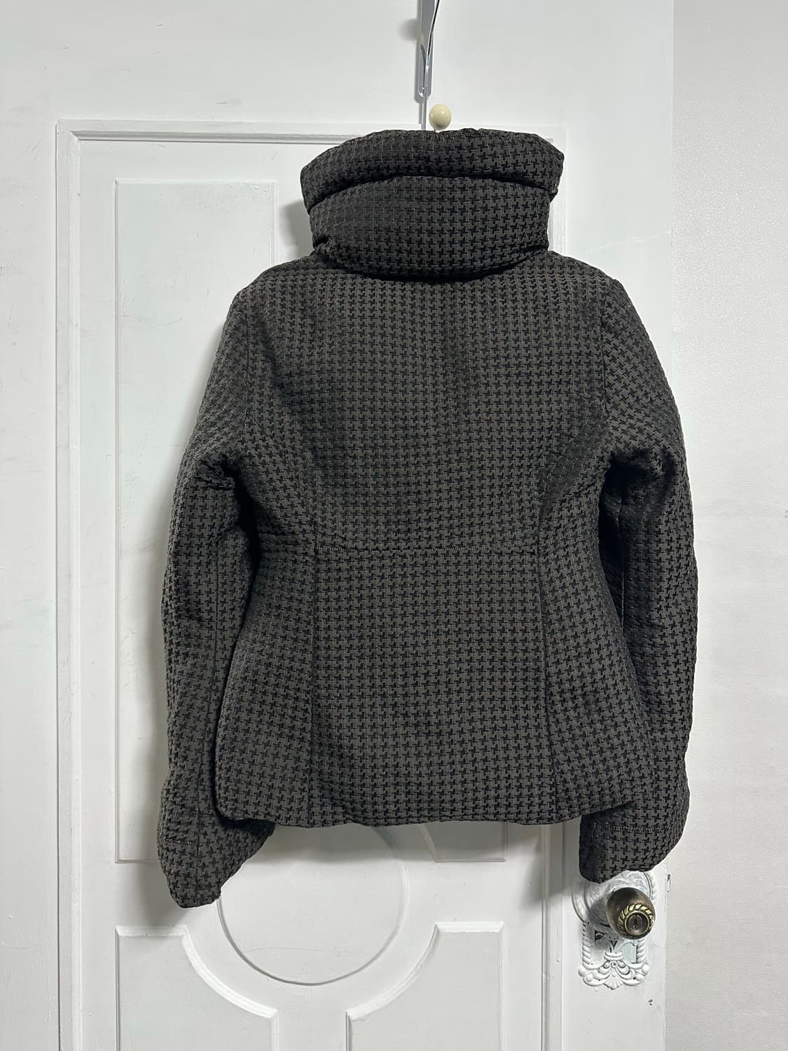 아르마니꼴레지오니 숄카라 패딩 상품이미지2