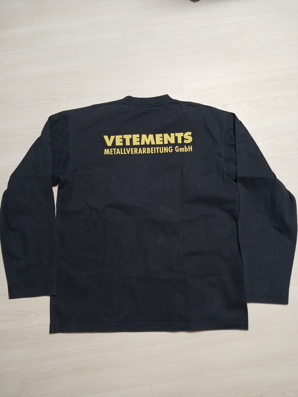 L 베트멍 메탈 로고 오버사이즈 긴팔 티셔츠 상품이미지2