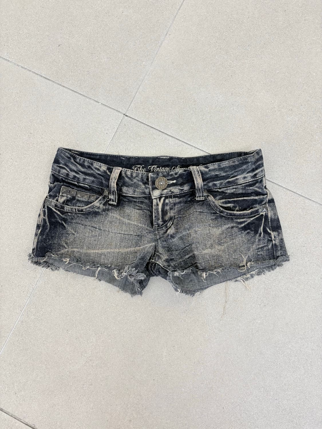 워싱 스터드 숏팬츠 상품이미지1