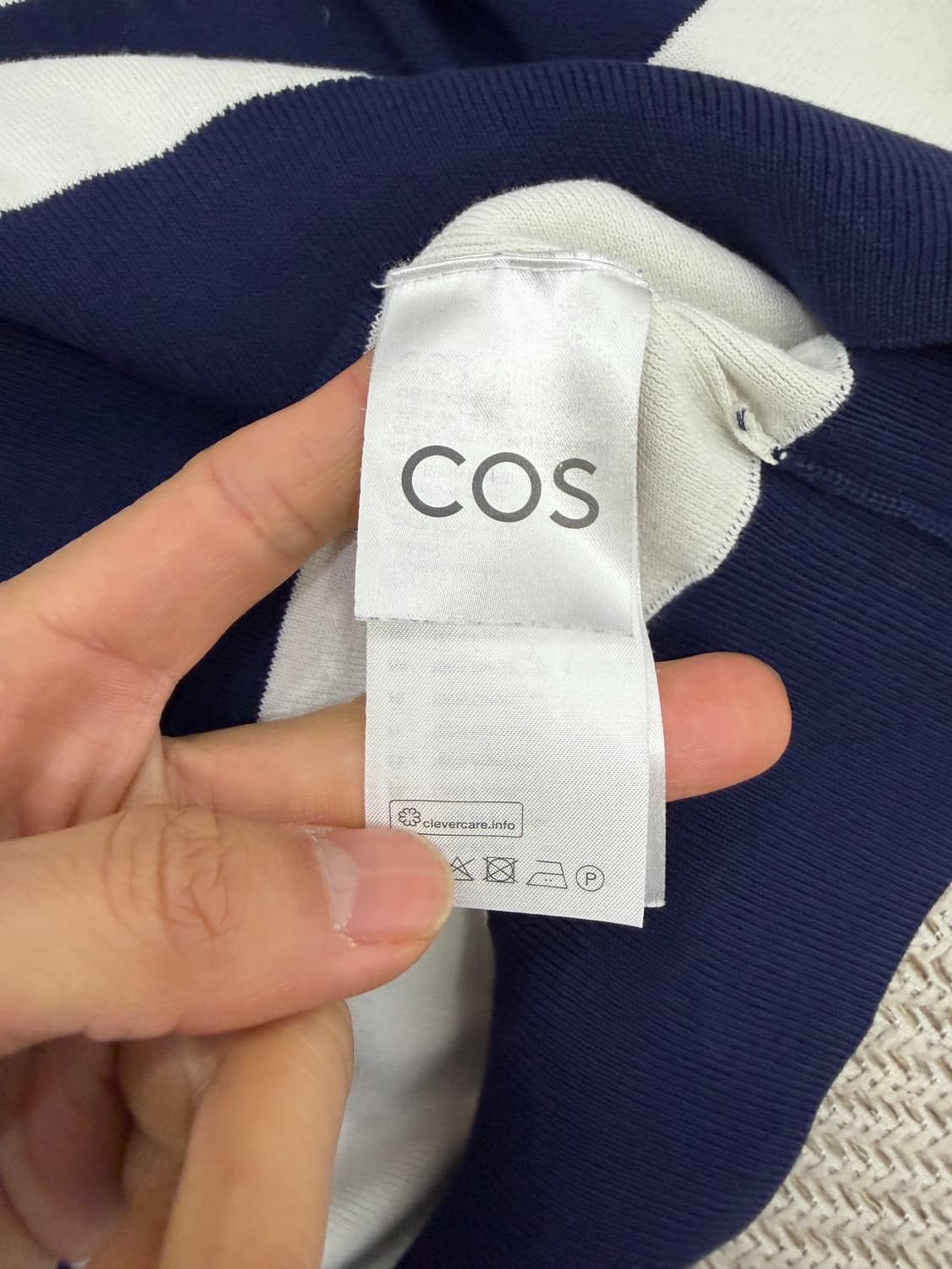 정품) COS 코스 여성 오버사이즈 스트라이프 니트 XS 상품이미지6
