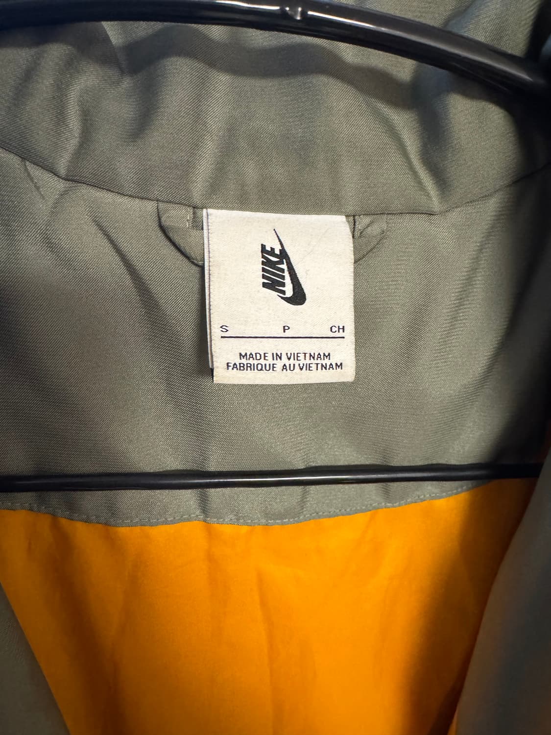 나이키 NRG 사틴 봄버 자켓 상품이미지2