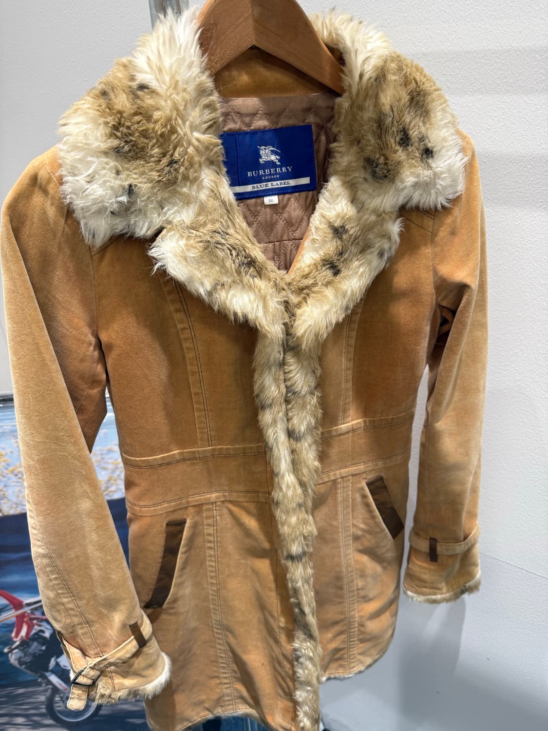 버버리 블루라벨 트리밍 퍼 코트 상품이미지3