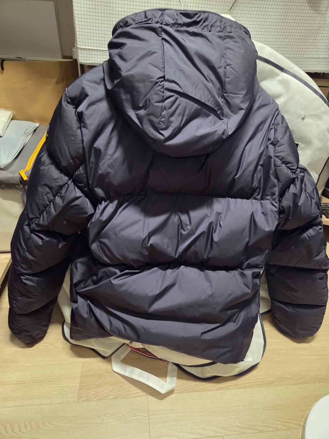 [4]몽클레어 몽클라 패딩 네이비 상품이미지2