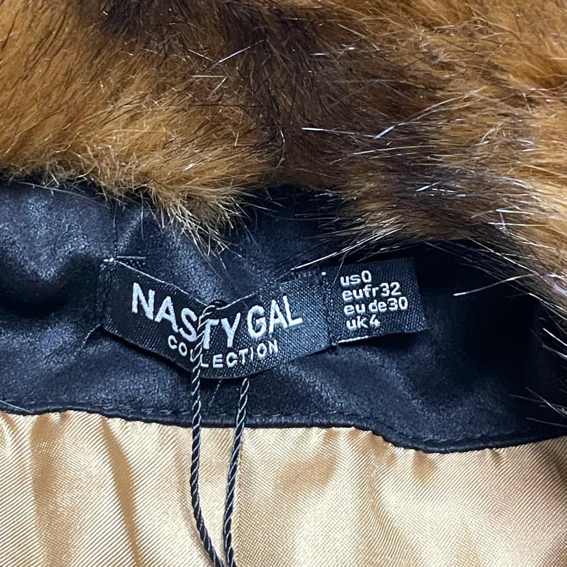 (새제품) 내스티갈 브라운 페이크퍼 자켓 UK4 상품이미지3