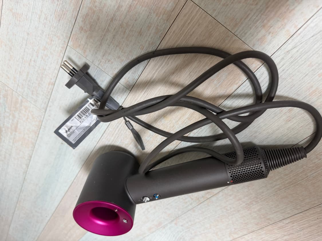 다이슨 슈퍼소닉 드라이기 판매합니다 상품이미지2