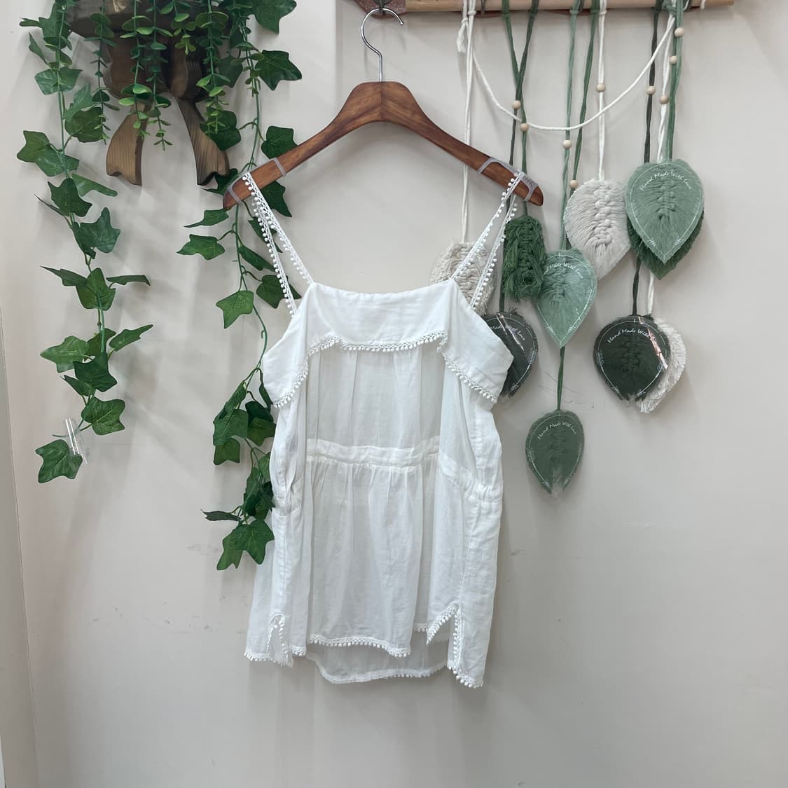 레이스 펀칭 허리 스트링 나시 슬리브리스 상품이미지4