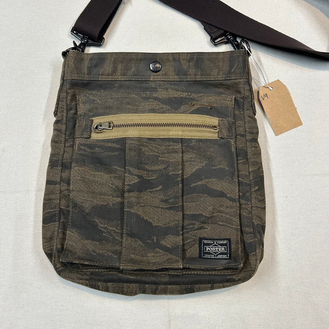 요시다 포터 타이거 카모 숄더백 크로스백 70주년 한정판 V9 상품이미지2