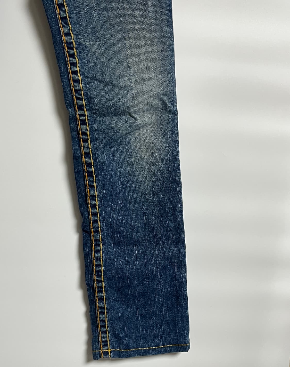 트루릴리전 세미부츠컷 플레어진 데님 팬츠 청바지 25 상품이미지2