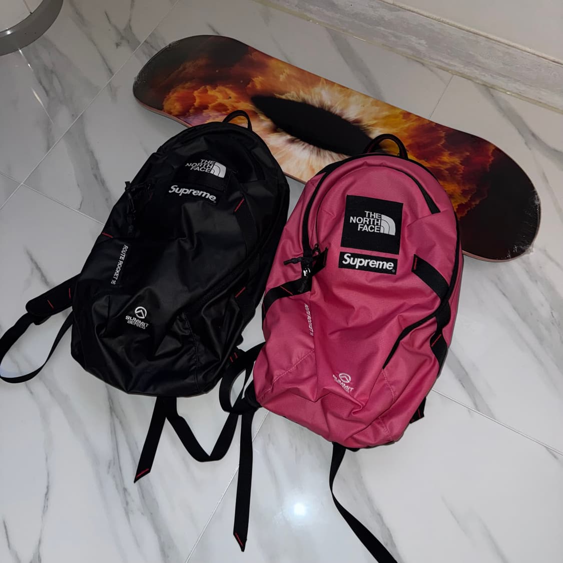 슈프림 x 노스페이스 서밋 시리즈 21ss 블랙&핑크 상품이미지1