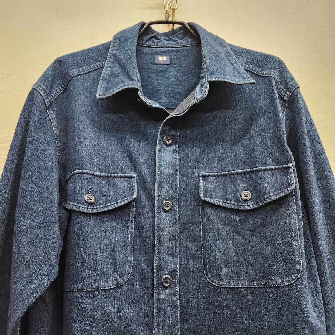 유니클로 투포켓 데님 셔츠 L(L) 상품이미지2