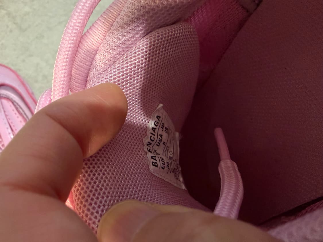 발렌시아가 딸기우유 스니커즈 38 상품이미지5