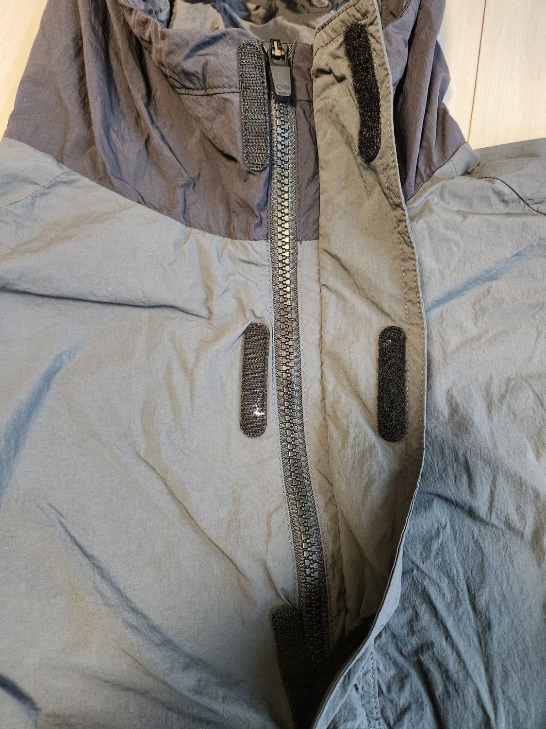 새상품급)아이더 고어택스 윈드스토퍼 우븐 반집업 아노락 사이즈xxl

오 상품이미지3