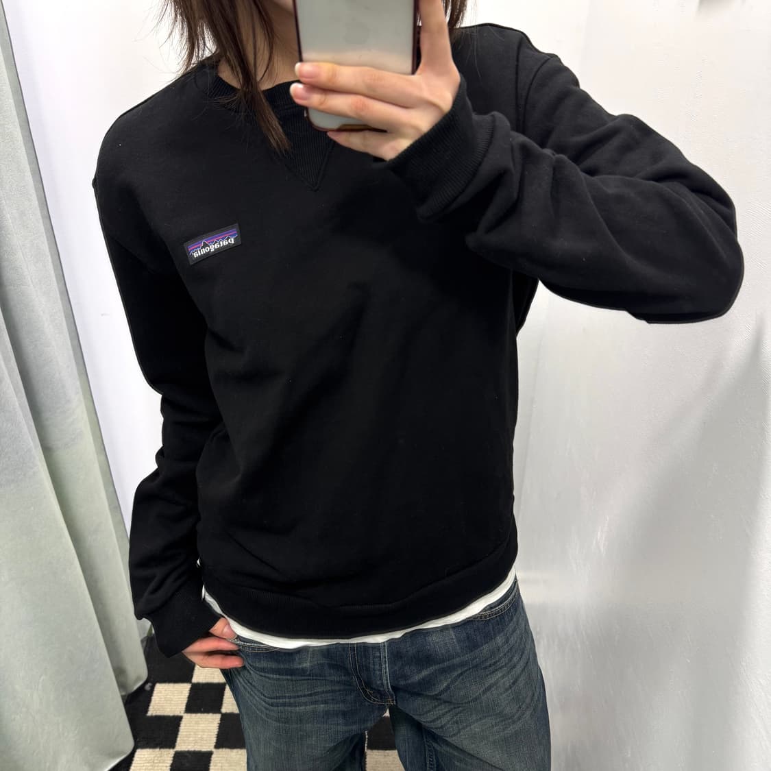 파타고니아 블랙 스웻셔츠 상품이미지1