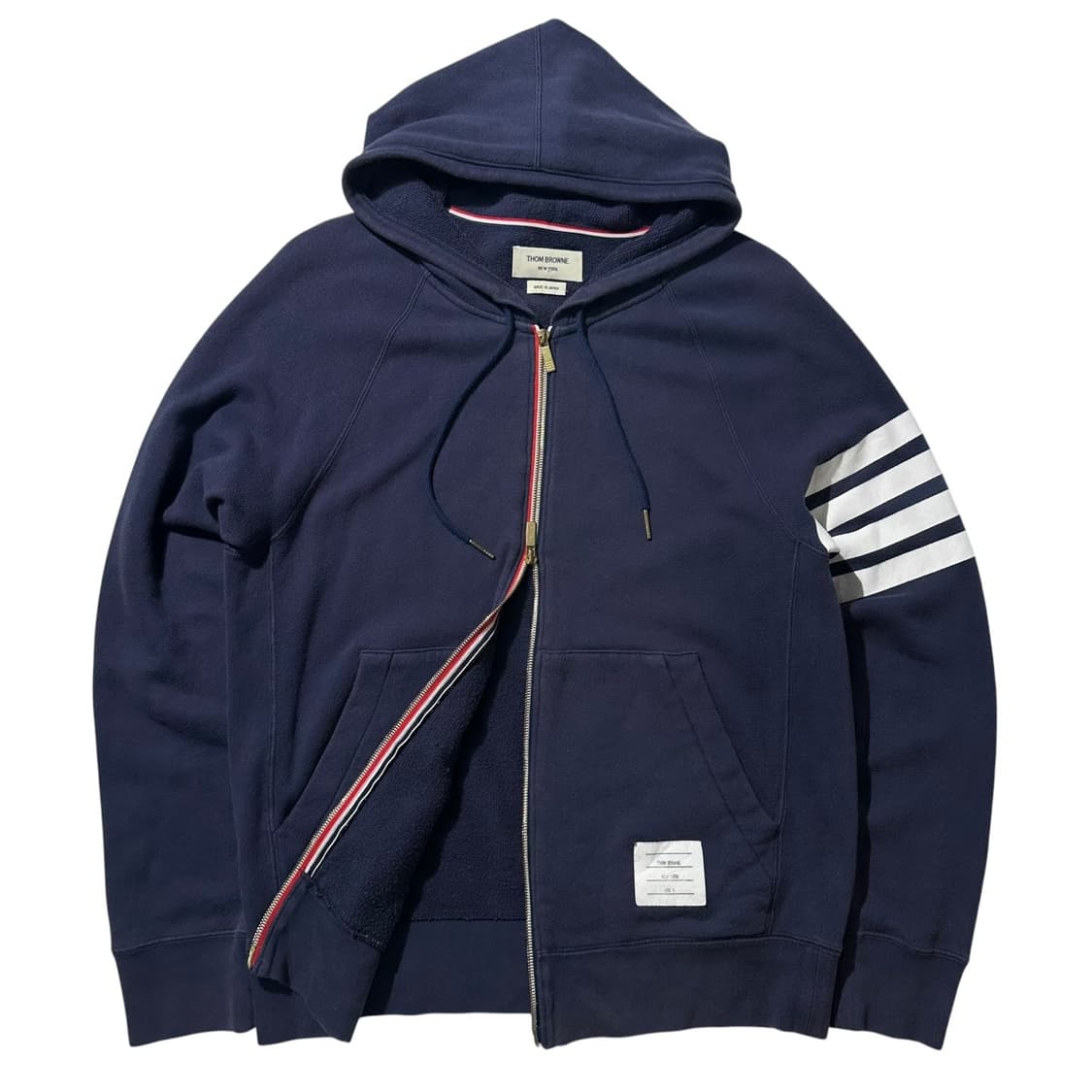 톰브라운 사선 완장 후드집업 상품이미지1