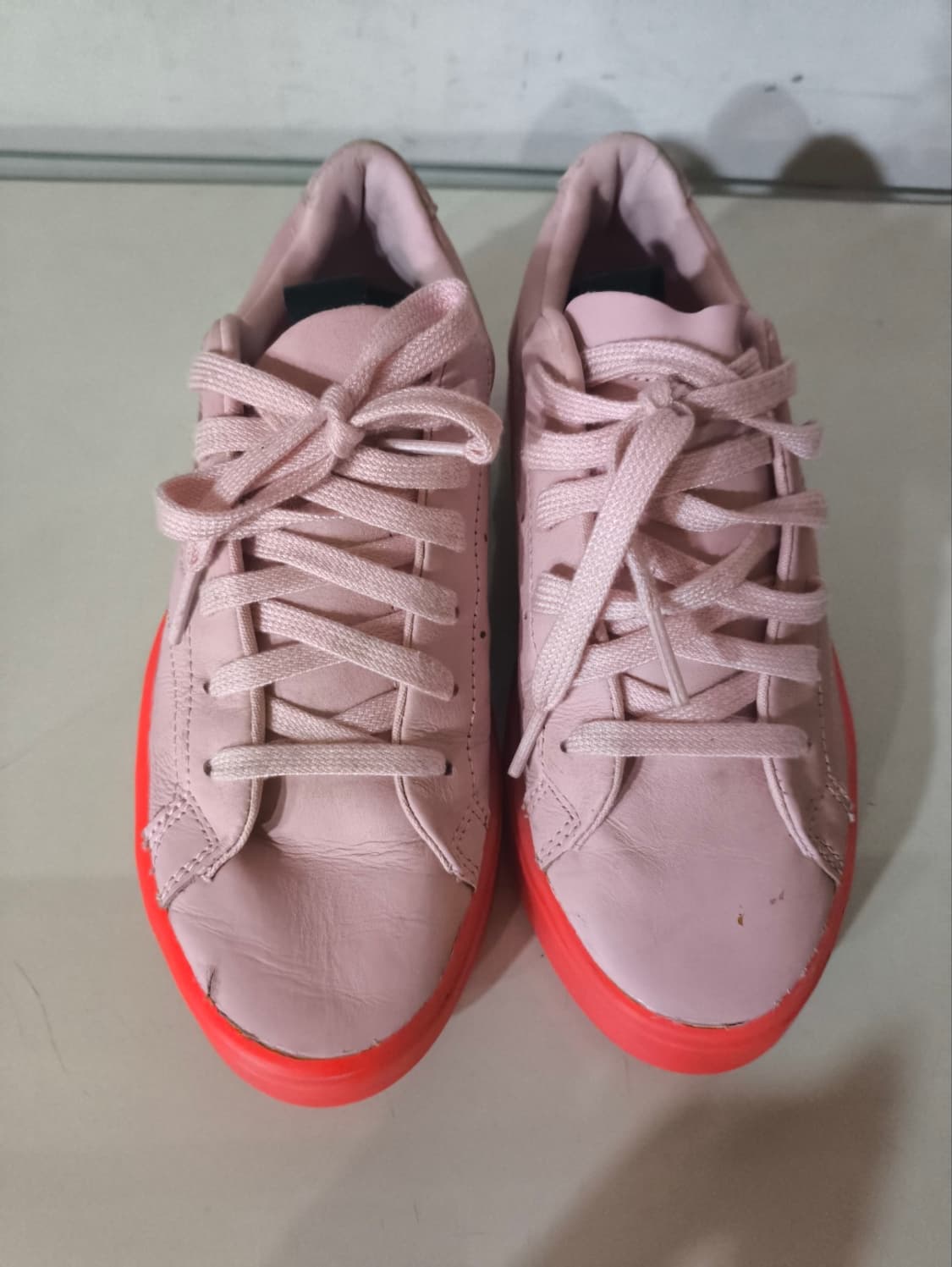 220mm 아디다스 슬릭 디바 레드 켄달제너 스니커즈 상품이미지4